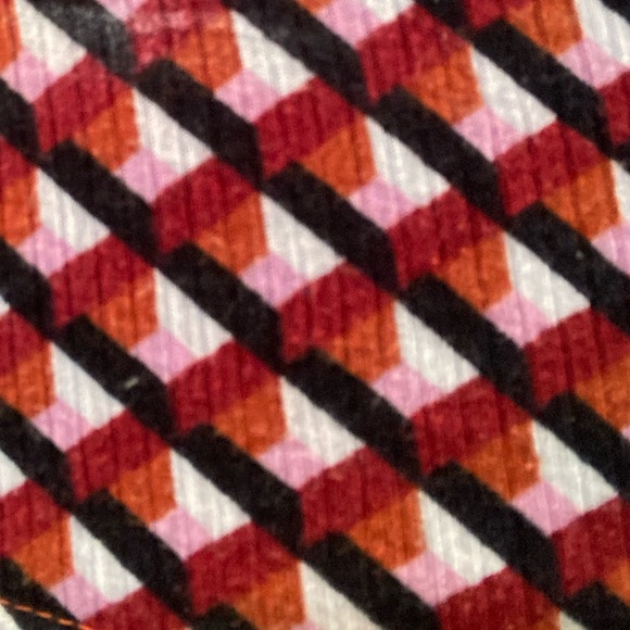 F21 geometric art deco faux wrap top - Picture 4 of 4